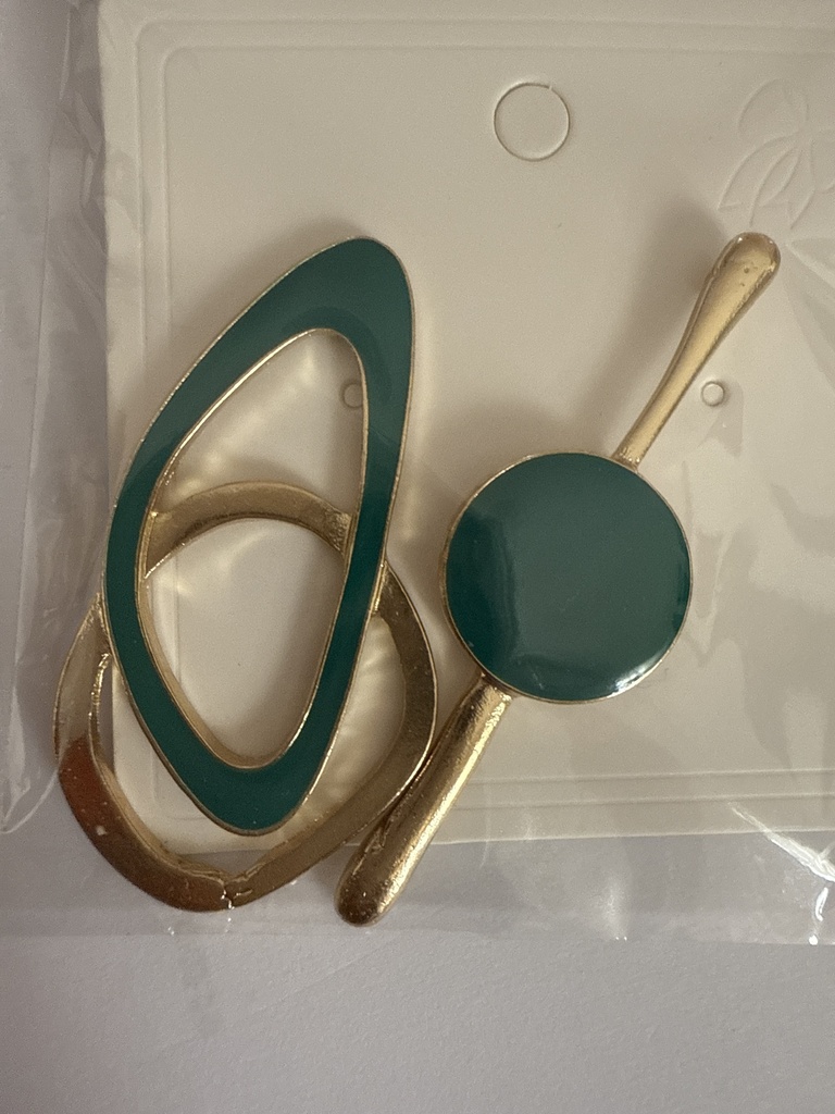 Aretes  asimétricos verdes