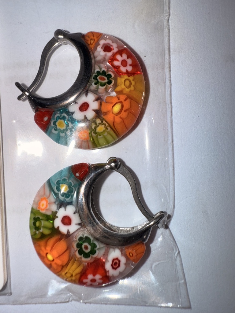 Arete de vidrio  de colores